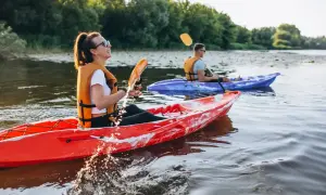 Jak przygotować się na spływ kajakiem, aby uniknąć nieprzyjemnych sytuacji